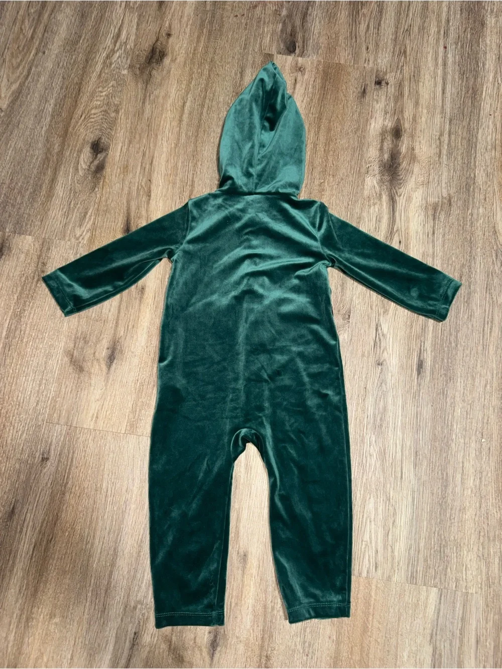 Carter’s Baby Elf Hooded Jumpsuit in Green Size 18 Months